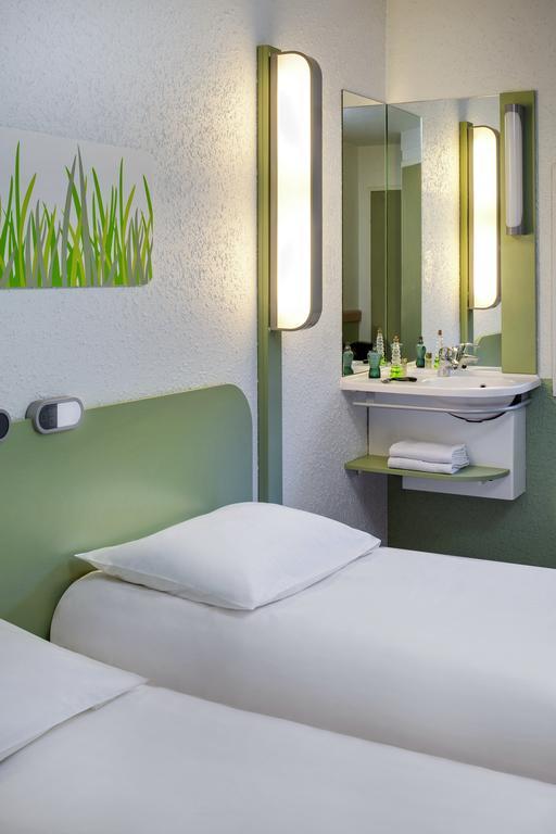 Ibis Budget Saint-Omer Centre Экстерьер фото